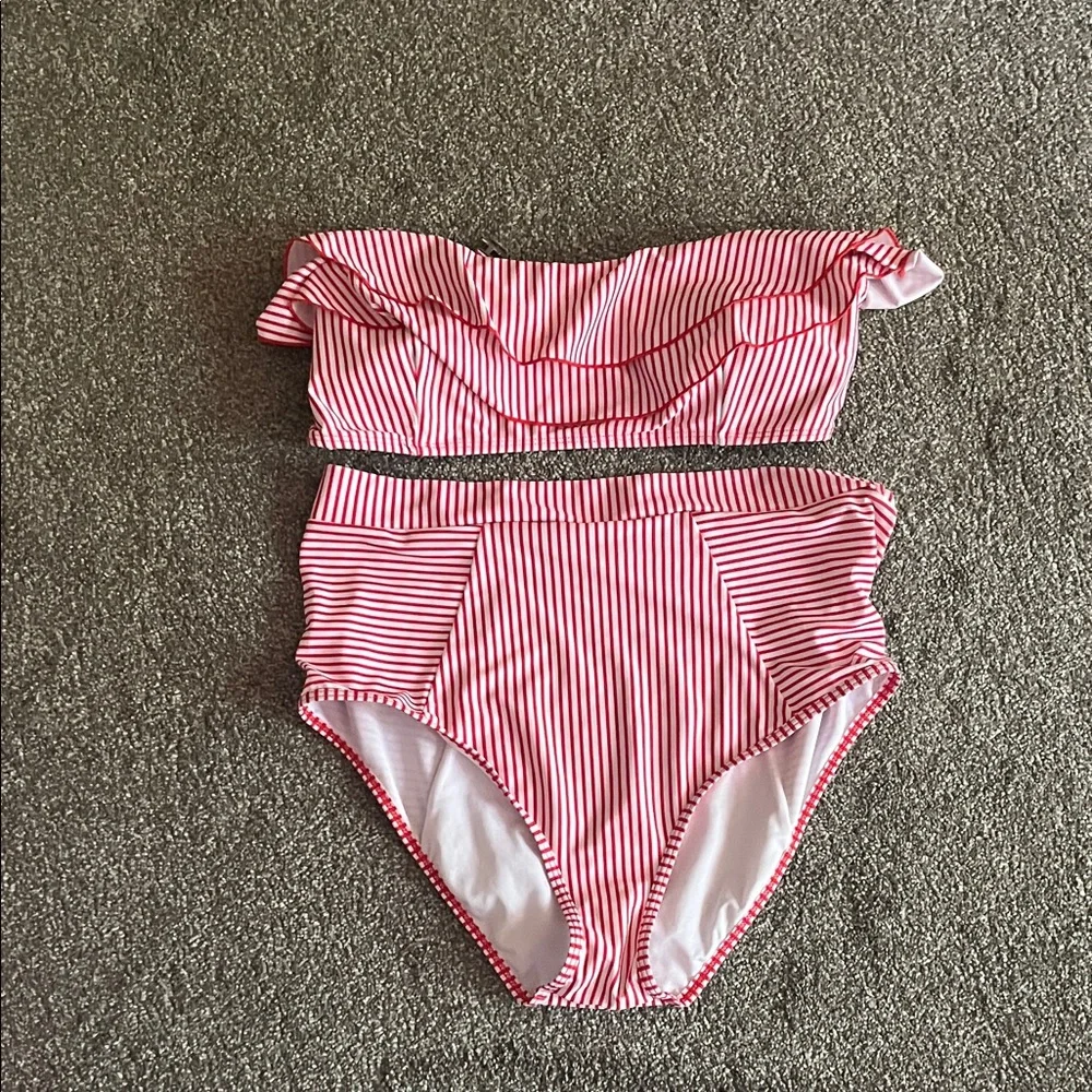 Striped Red Bikini Set - Picture 2 of 2